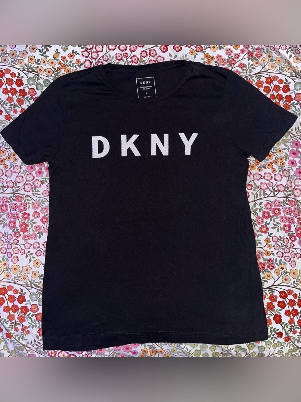 DKNY womens black T-shirt - M